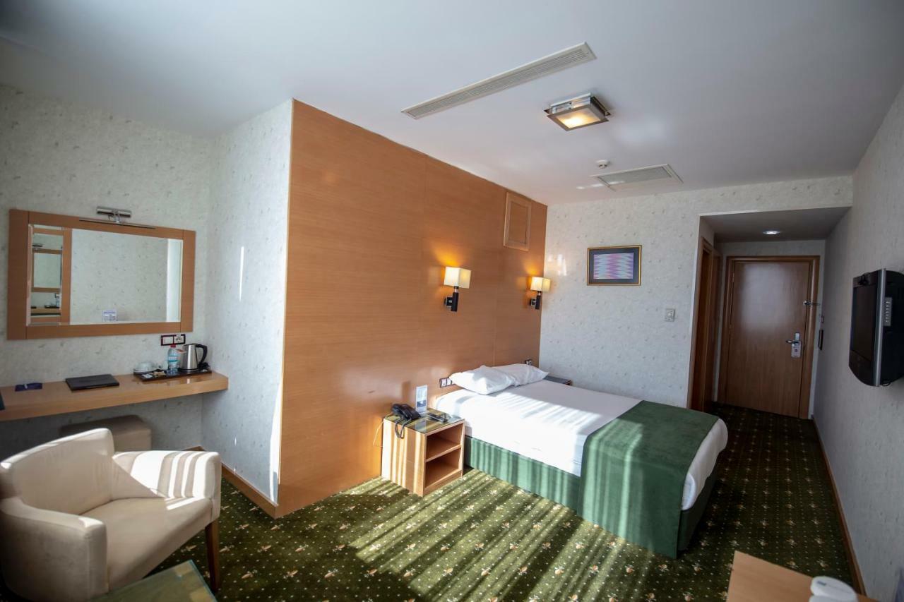 Gaziantep Plaza Hotel Esterno foto